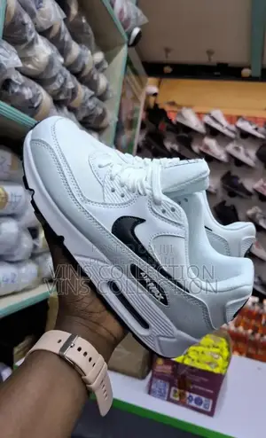 Nike Airmax 90 Black and White