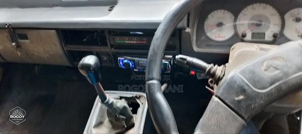 Eicher Lorry - thumbnail 6