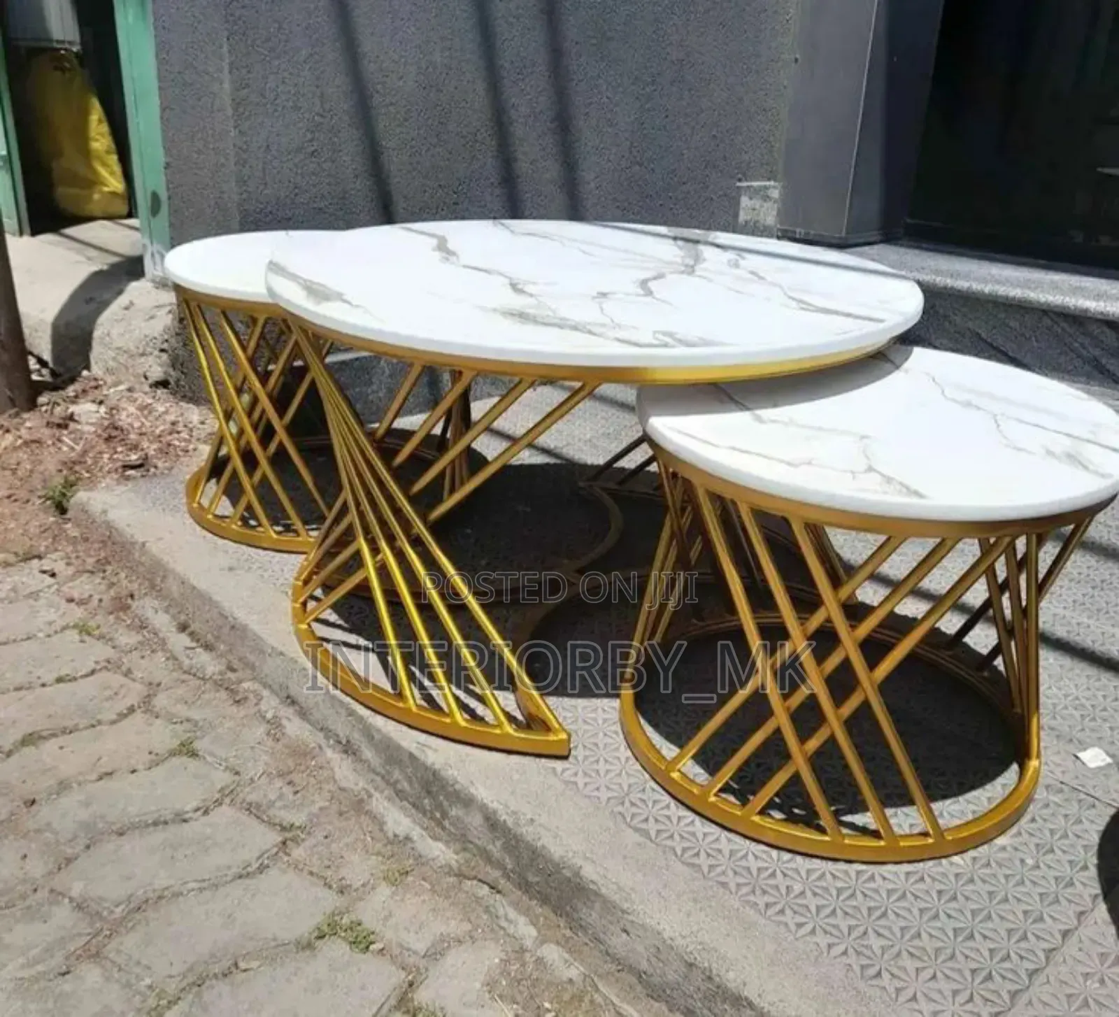 Gold Tables
