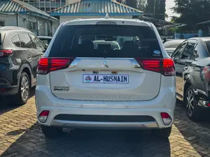 Mitsubishi Outlander PHEV 2018 Pearl