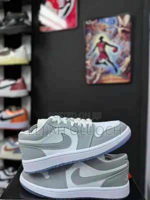Nike Sb Dunk Cool Grey Blue Sole