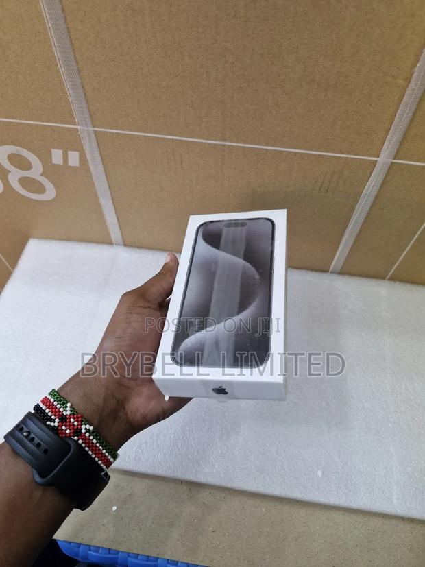 New Apple iPhone 15 Pro 256 GB Black - thumbnail 6