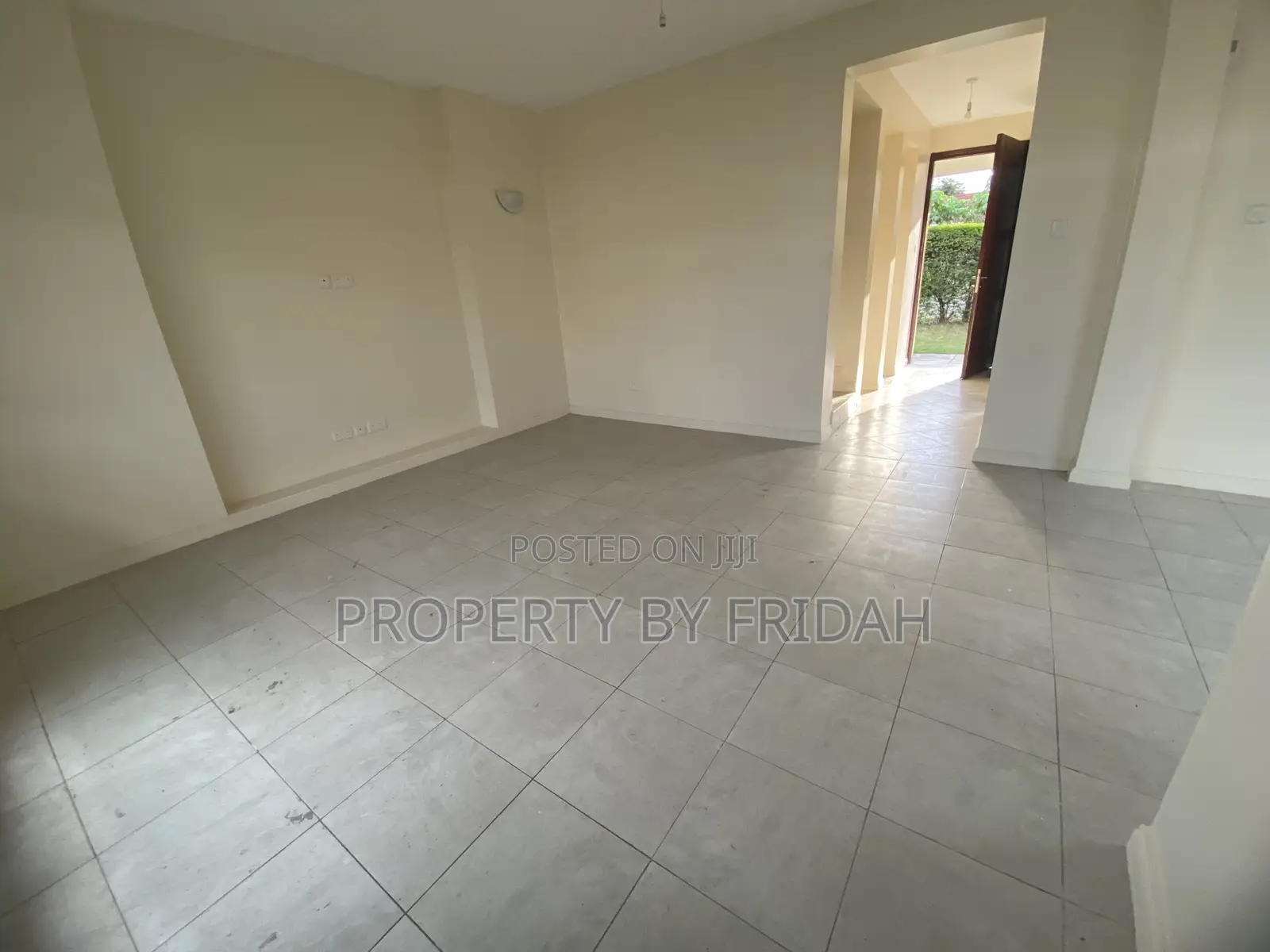 3bdrm Mansion in Athi River for rent