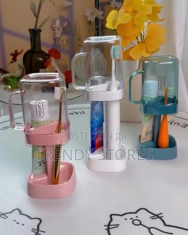 Toothbrush Holder - main view