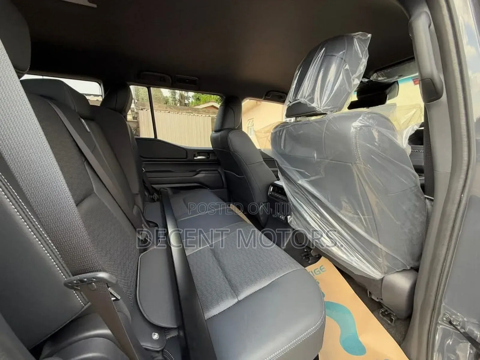 Toyota Land Cruiser Prado 2.8 2024 Gray