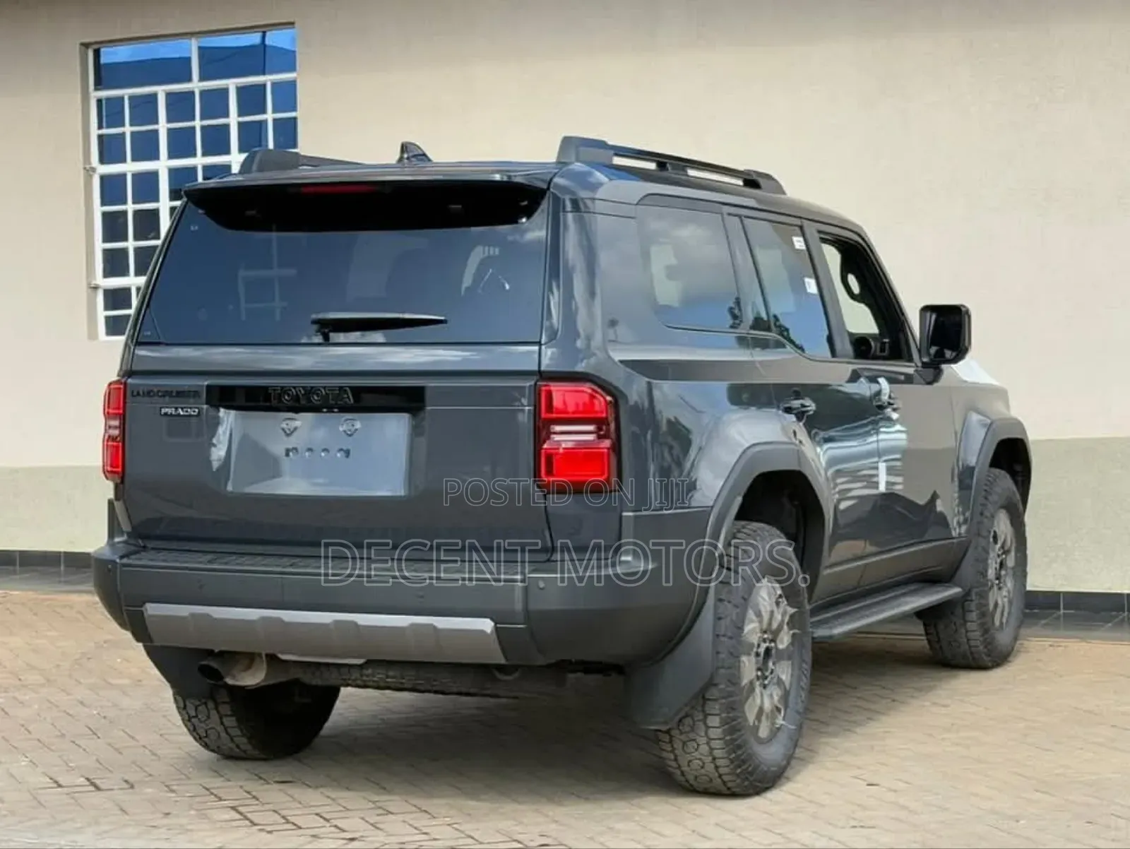 Toyota Land Cruiser Prado 2.8 2024 Gray