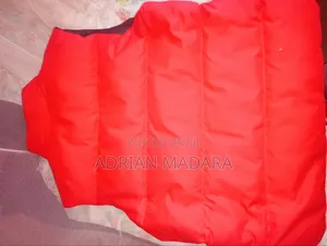 Canada Goose Red Windbreaker(L)