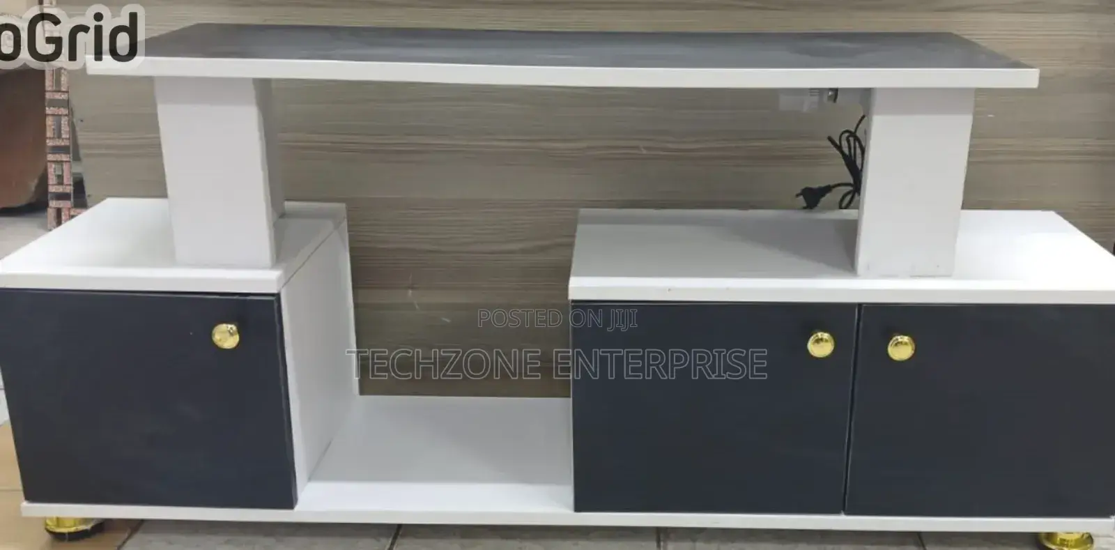 Istanbul 2 4ft Modern Tv Stand With Led Lights 