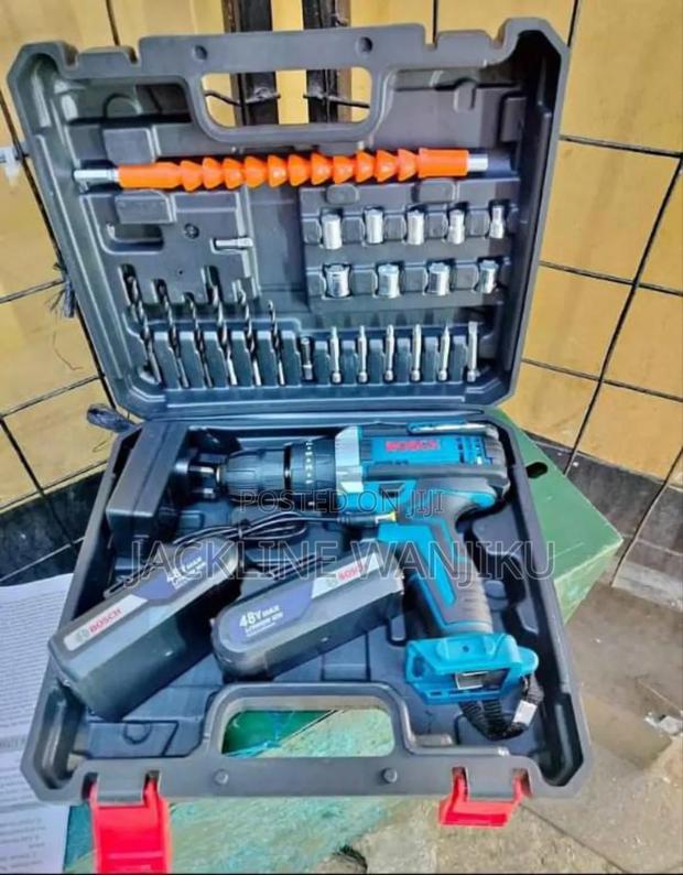 Bosch Rechargeable Drill / Cordless Bosch Drill Set - main view
