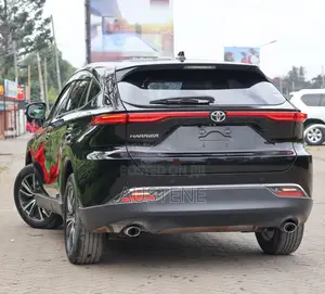Toyota Harrier 2.0 2020 Black