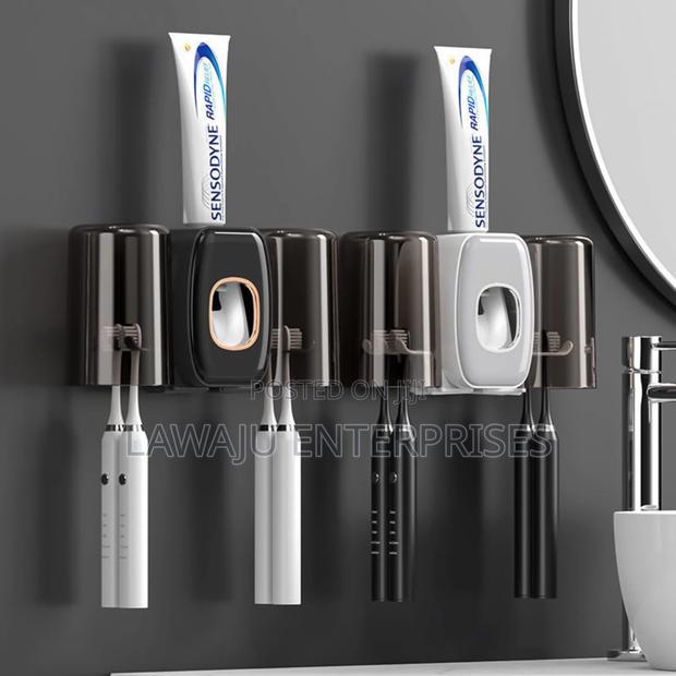 Toothbrush Holder