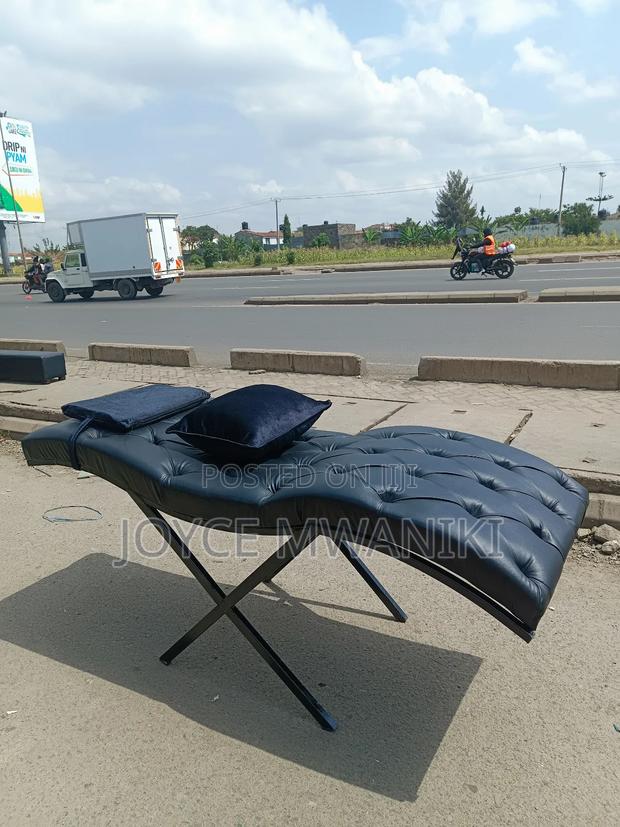 Lash Bed, Leather Material, Black - main view