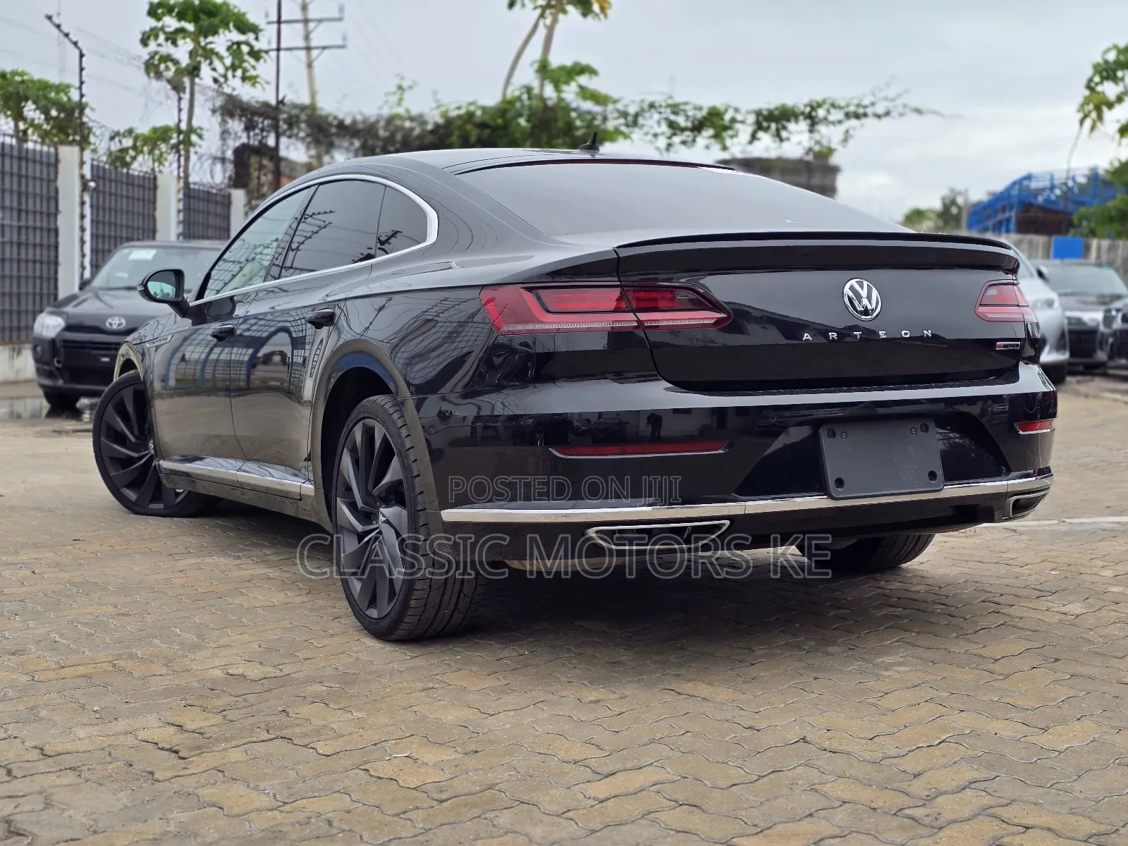 Volkswagen Arteon 2.0T SEL Premium R-Line 4MOTION 2021 Black