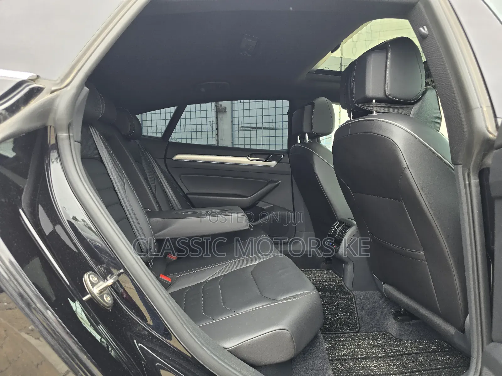 Volkswagen Arteon 2.0T SEL Premium R-Line 4MOTION 2021 Black