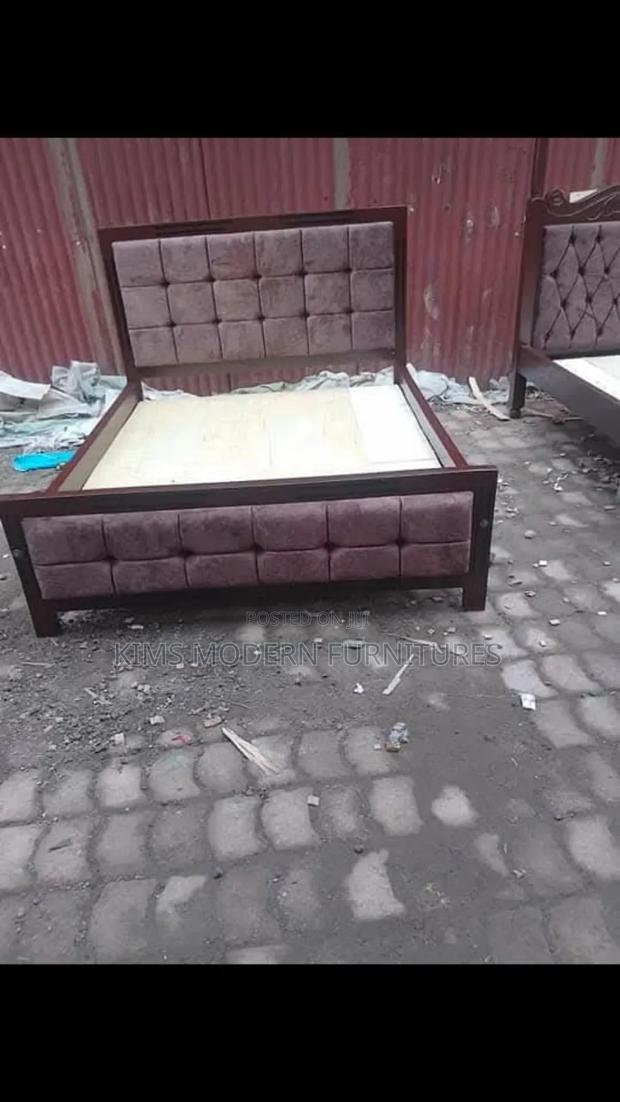 Strong Mocket Bed 4 by 6 With Modern Look - main view