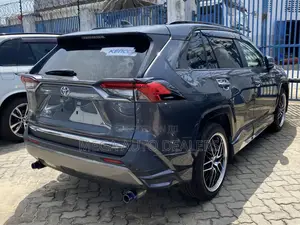Toyota RAV4 2019 Silver