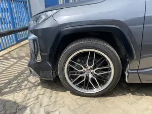 Toyota RAV4 2019 Silver