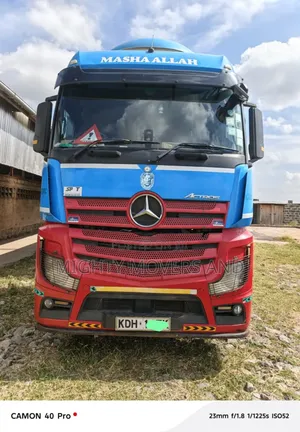 Trailers at Hand for Transport of Loose Cargoes