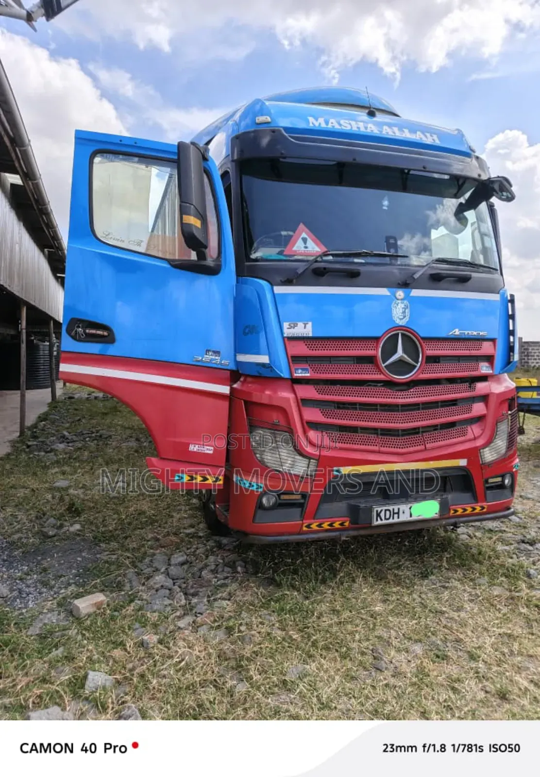 Trailers at Hand for Transport of Loose Cargoes