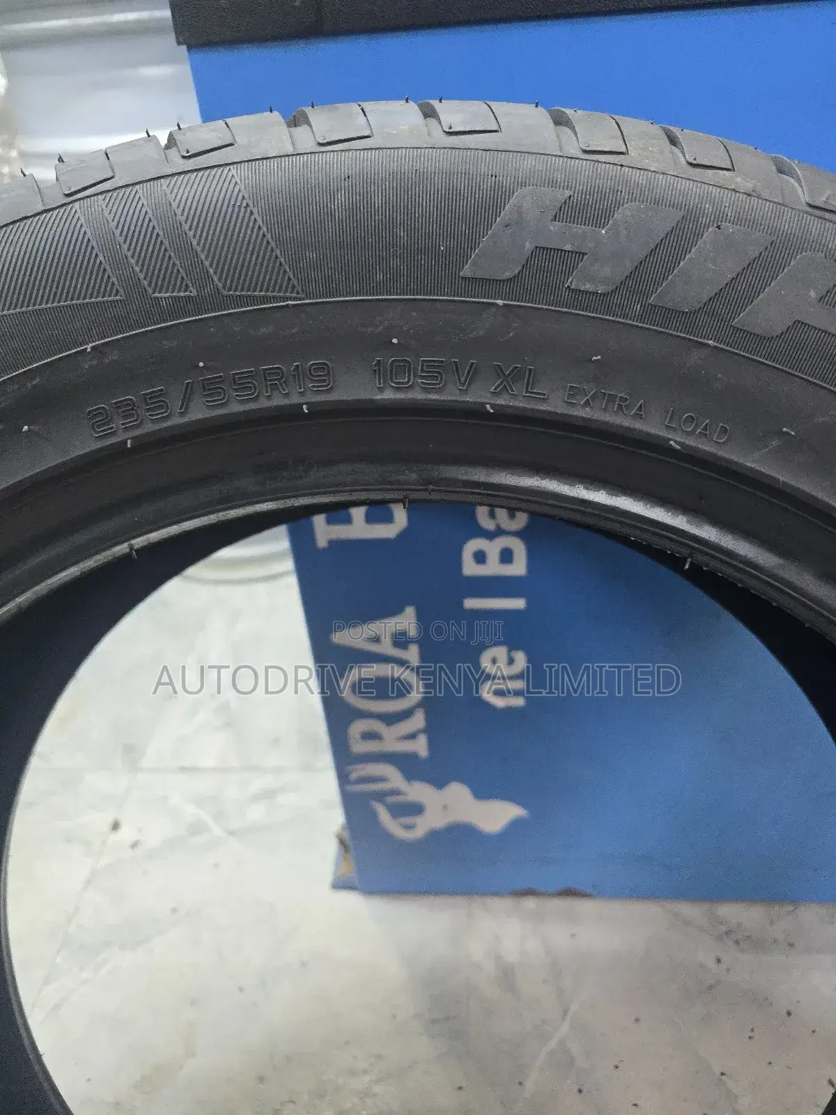 235/55r19 Hifly Tire