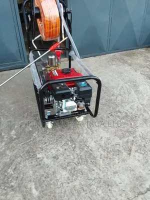 Motorized Gasoline Farm Sprayer