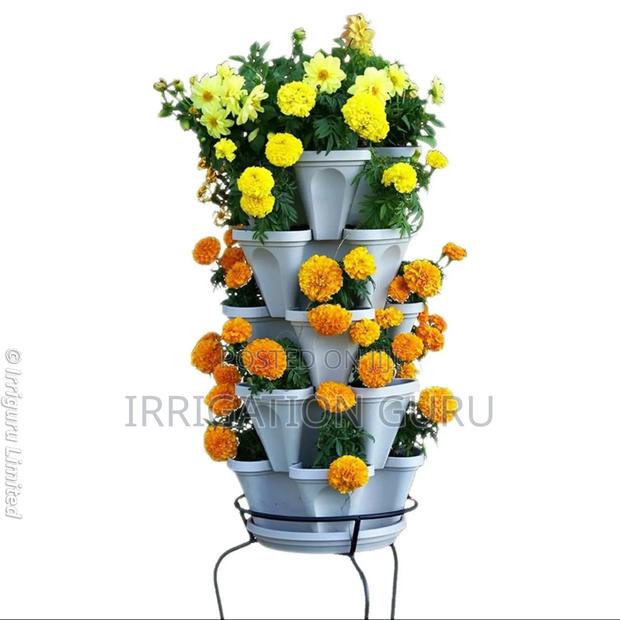 Mobile Planter With Wheels - main view