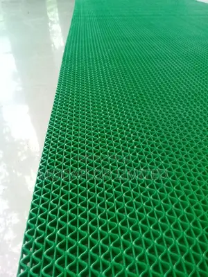 PVC Safety Mats – Non-Slip Protection for Wet Floors