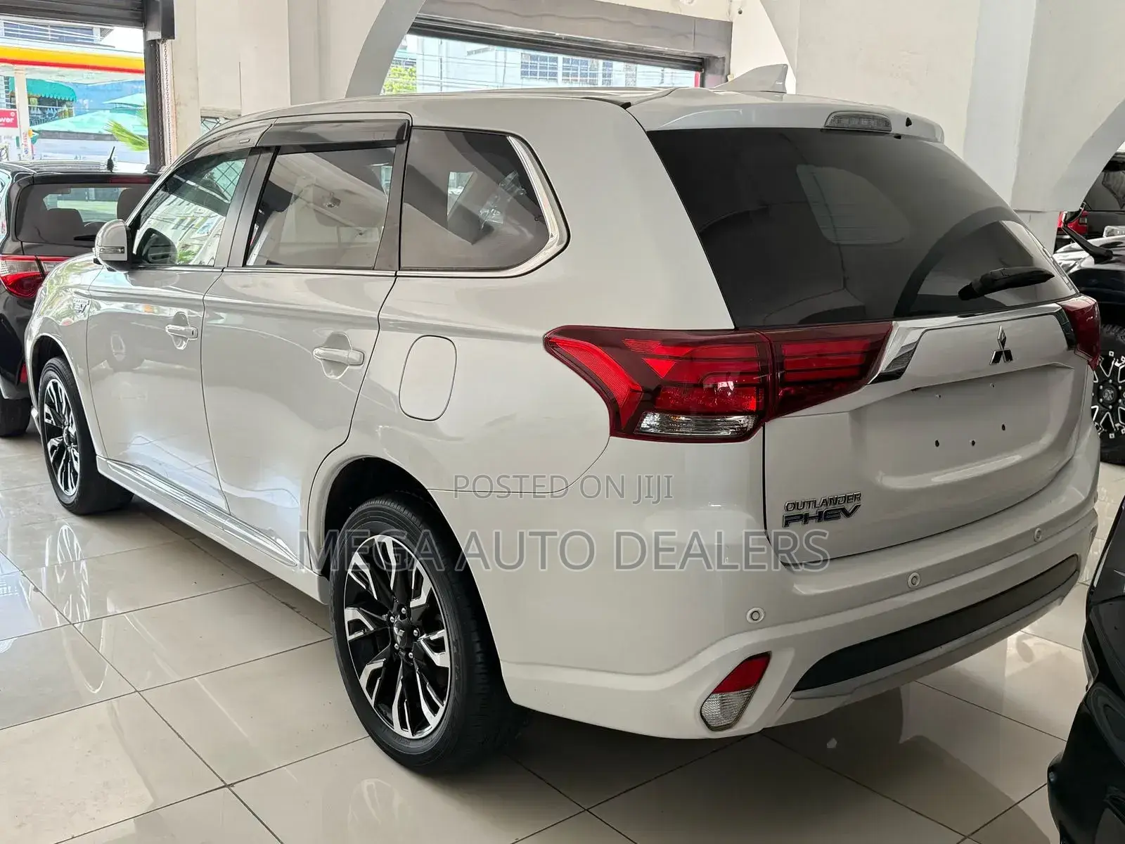 Mitsubishi Outlander 2018 White