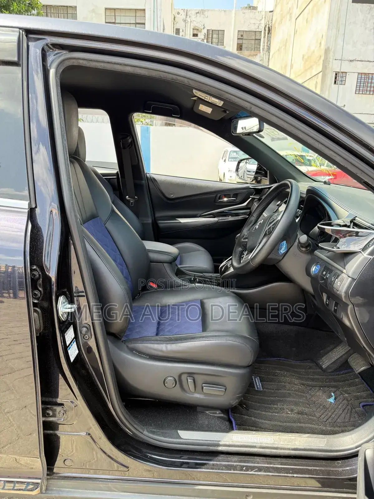 Toyota Harrier 2018 Black
