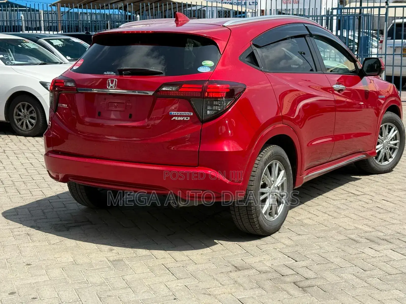 Honda Vezel 2018 Red