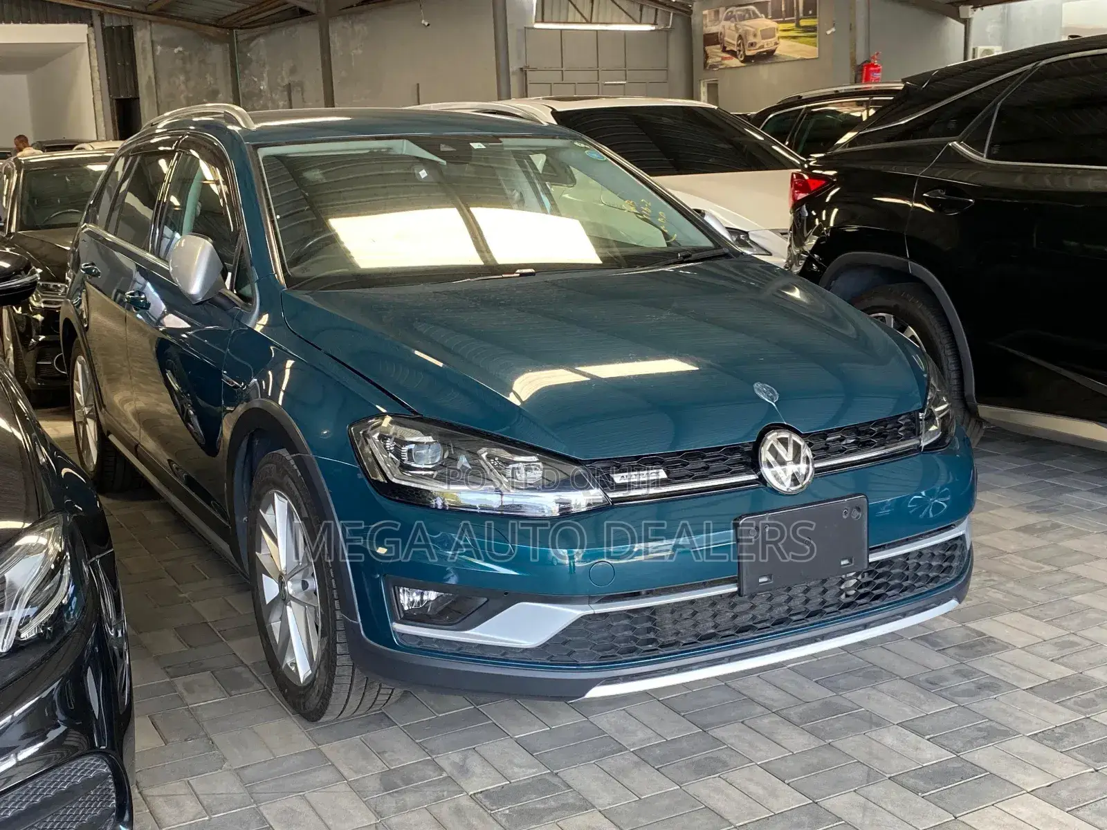 Volkswagen Golf Alltrack 2018 Blue