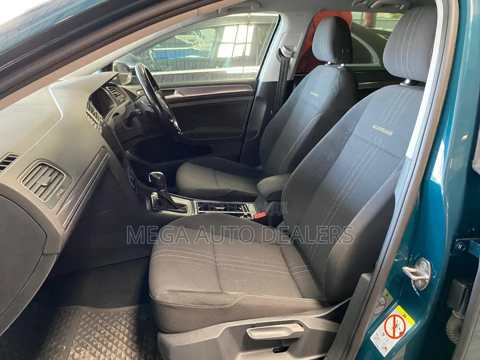 Volkswagen Golf Alltrack 2018 Blue