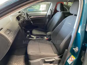 Volkswagen Golf Alltrack 2018 Blue