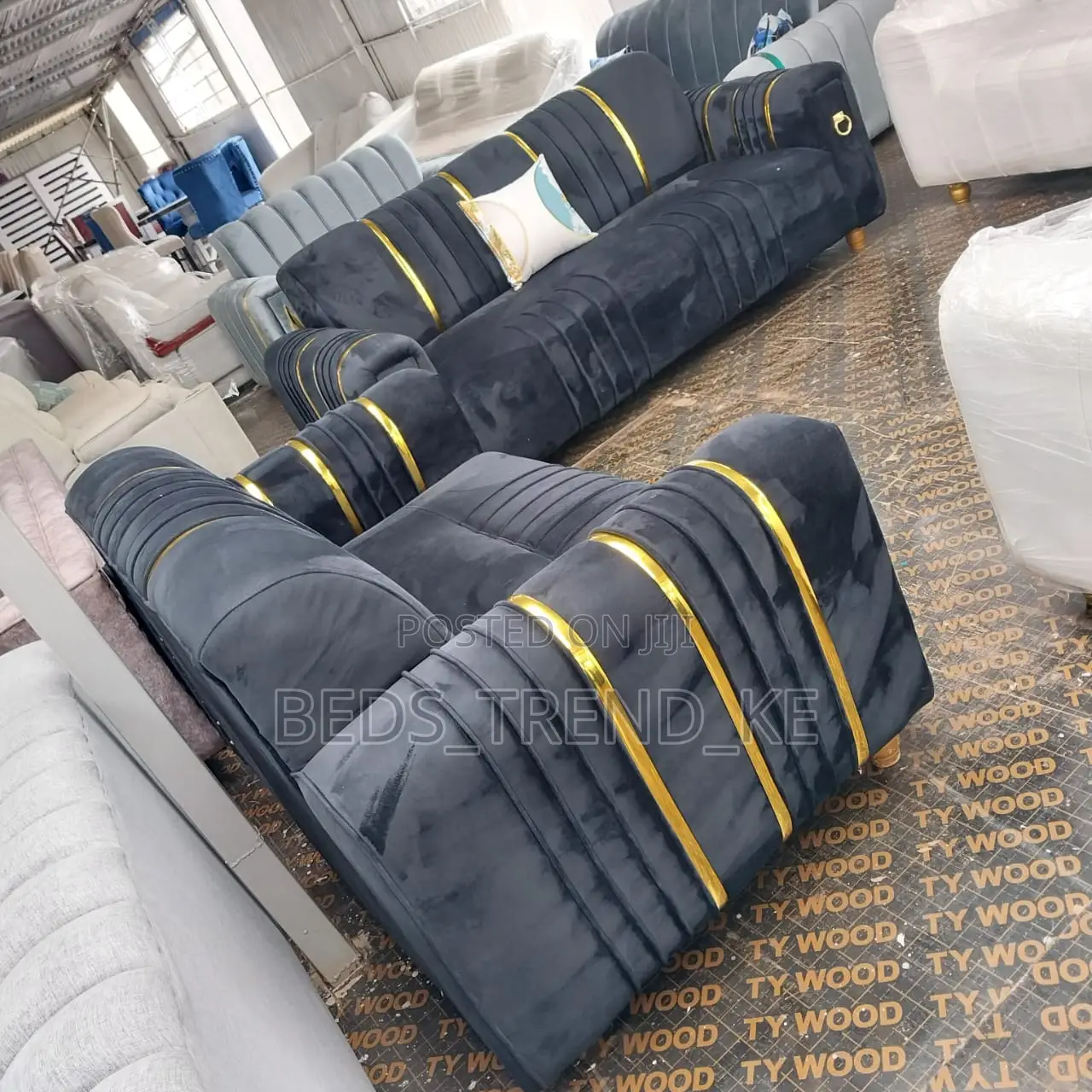 Cozy 5 Seater Luxury Sofa Set 3,2