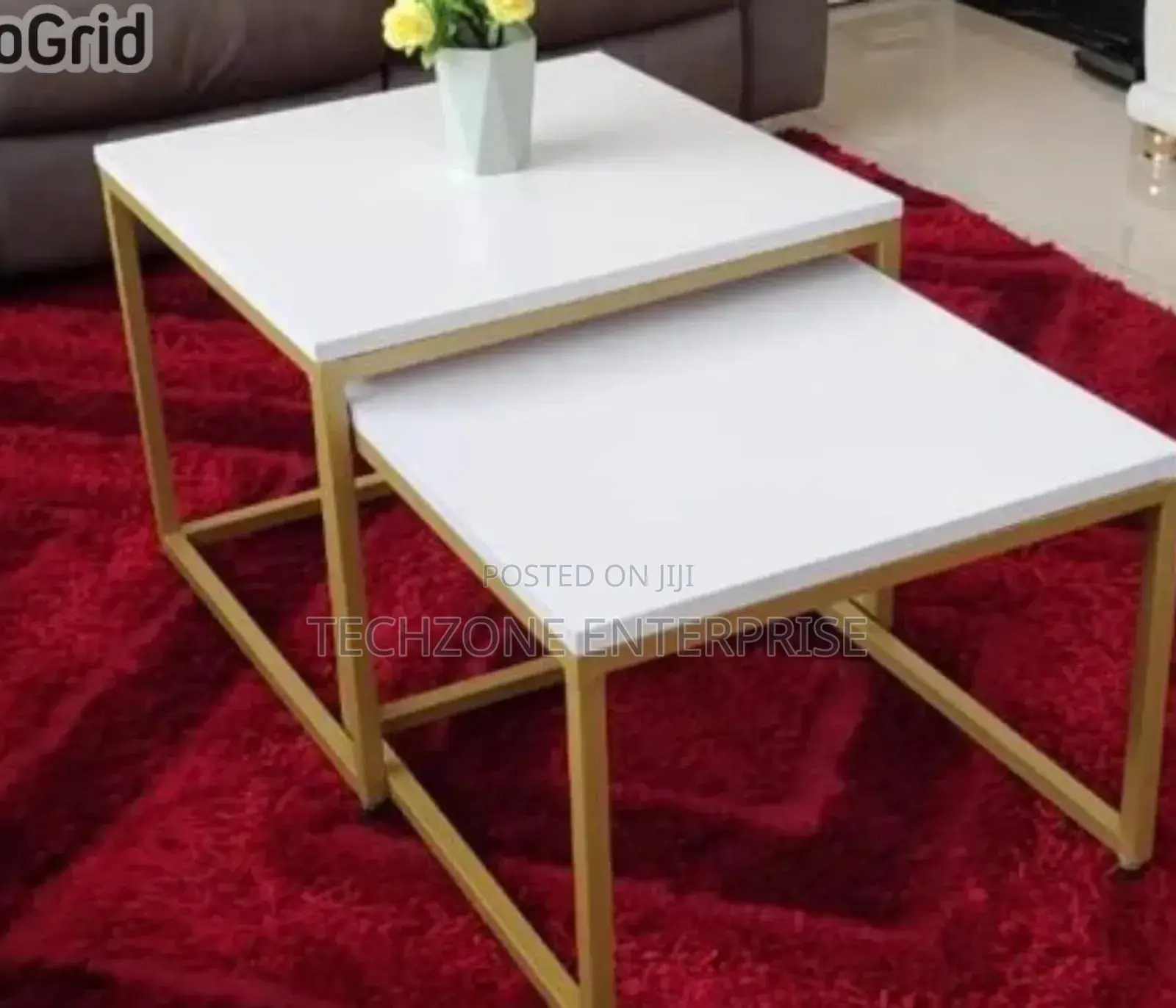 *Stylish White Bree Coffee Table Square Nesting Table,*