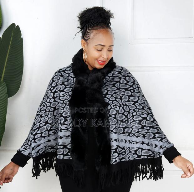 Black White Sweater Poncho - thumbnail 2