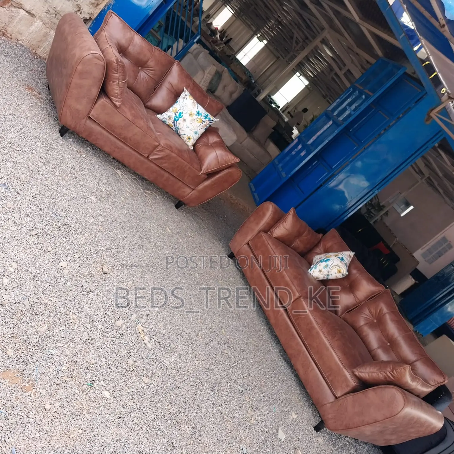 Designer Inspired 5 Seater Butterfly Sofa Set 3-2