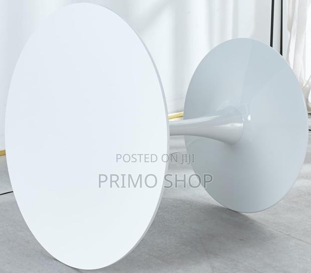 Round Table; Modern Minimalist Family Dining Table - thumbnail 2