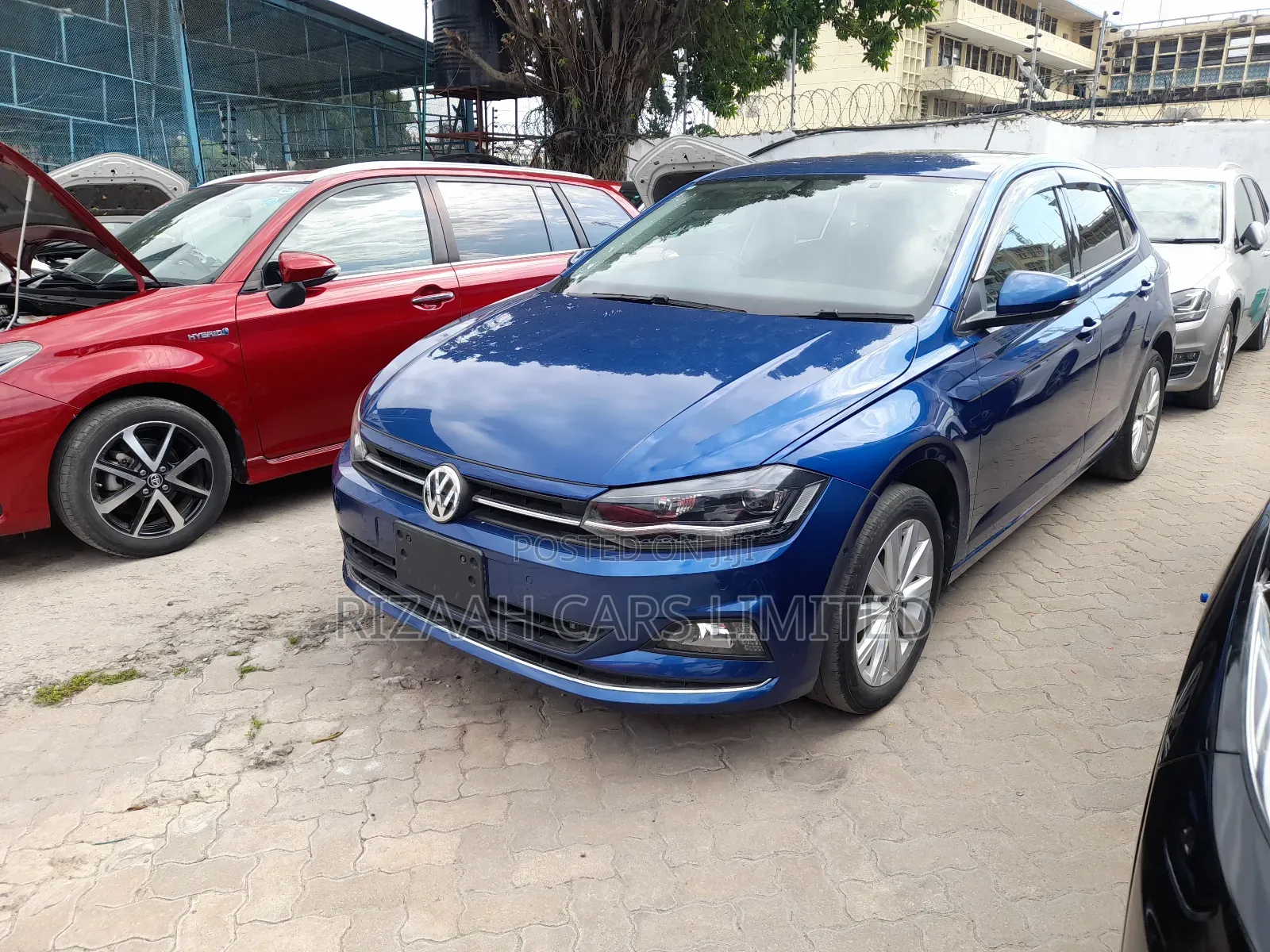 Volkswagen Golf 2018 Blue