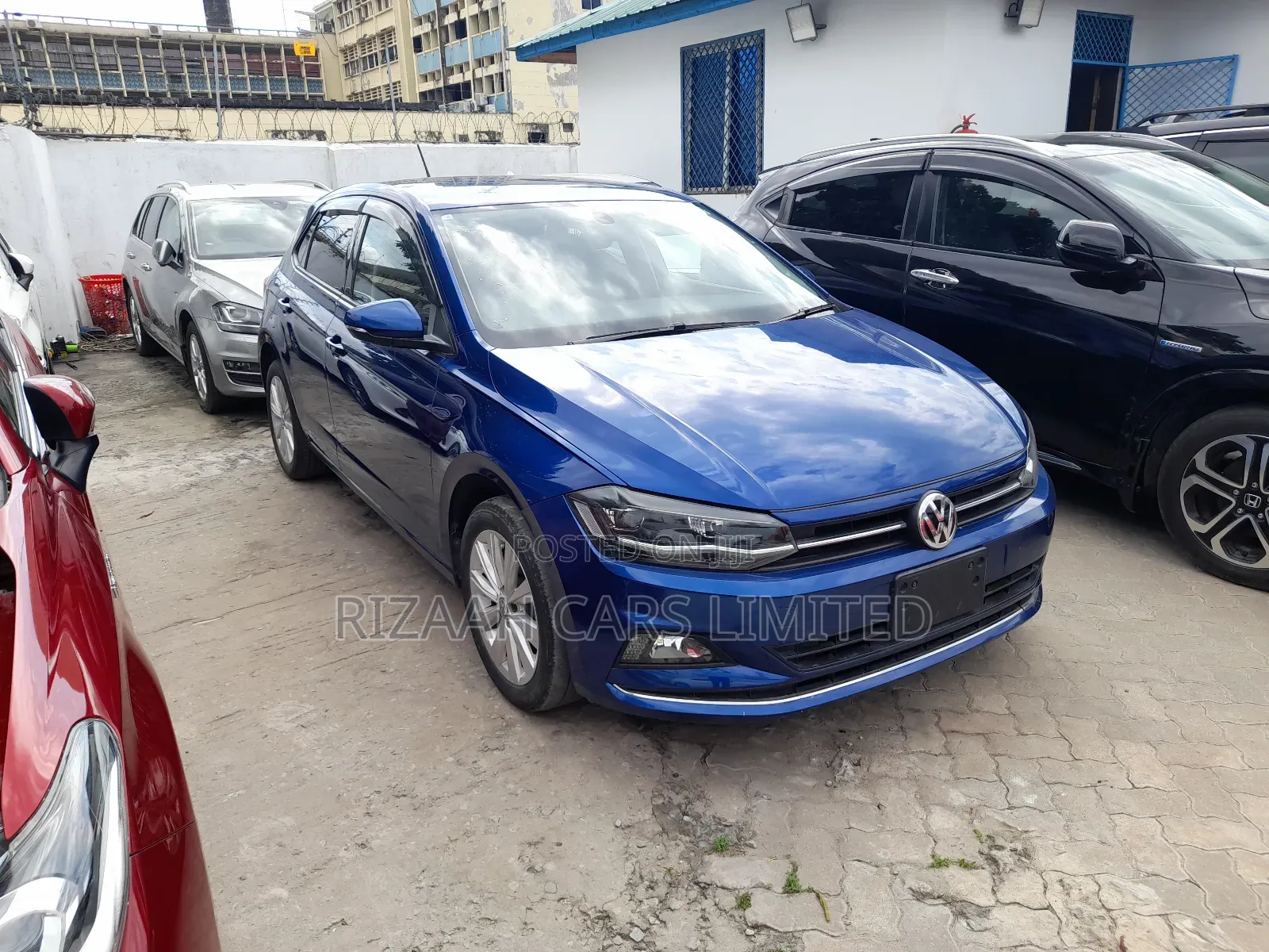 Volkswagen Golf 2018 Blue
