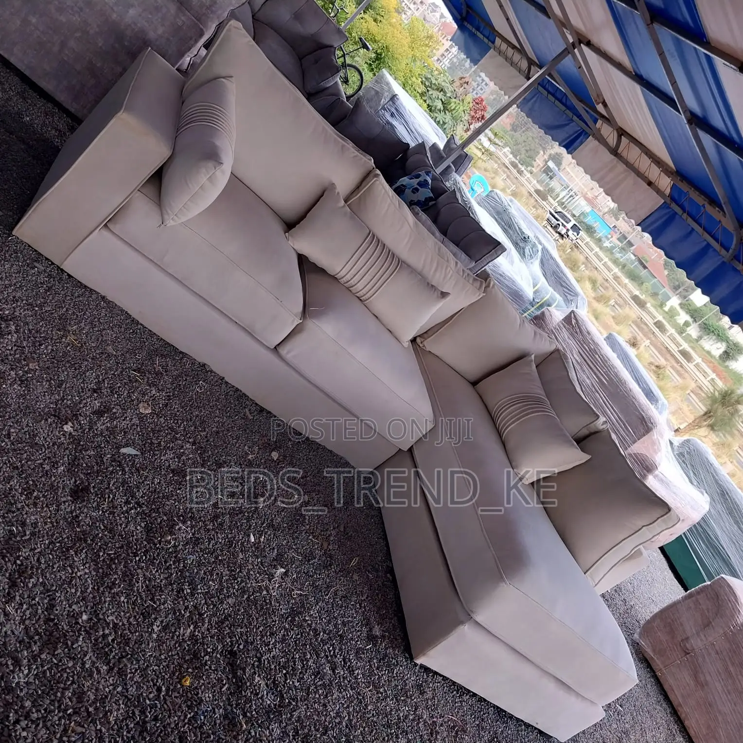 Ultra-Comfy 6 Seater L Seat Sofa With a Puff