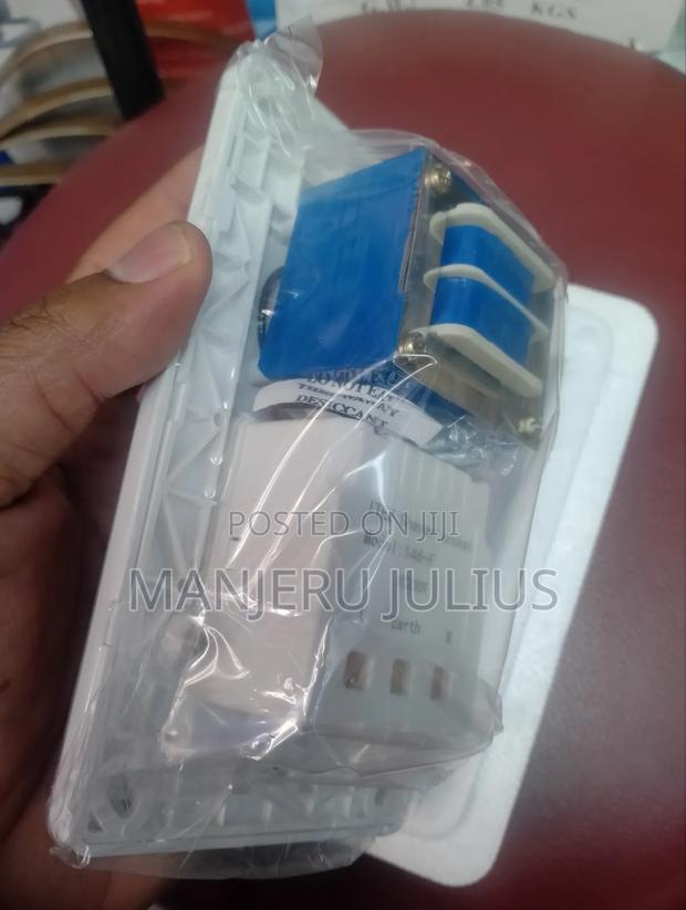 Twin Shavers Socket - thumbnail 3