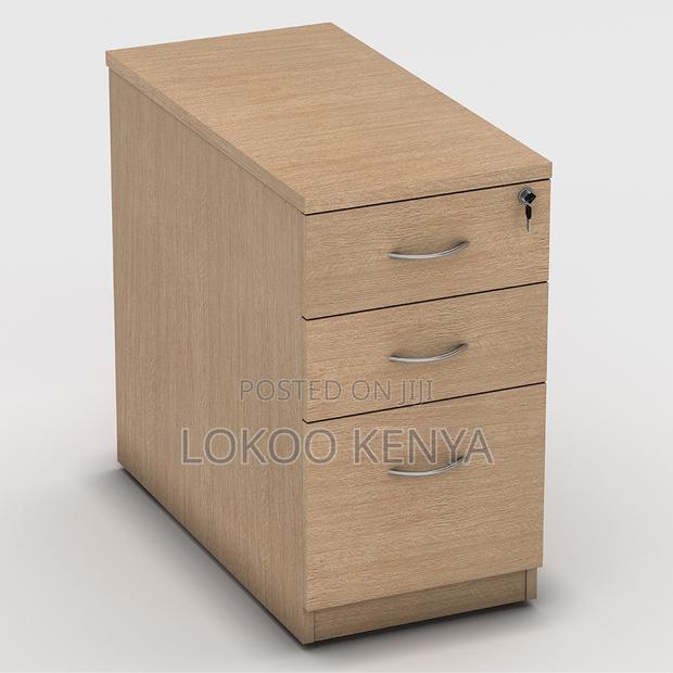 Office Cabinet : Laminated 3-Drawer Filing Cabinet - thumbnail 3