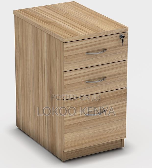 Office Cabinet : Laminated 3-Drawer Filing Cabinet - thumbnail 6