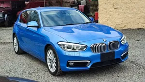 BMW 118i 2018 Blue
