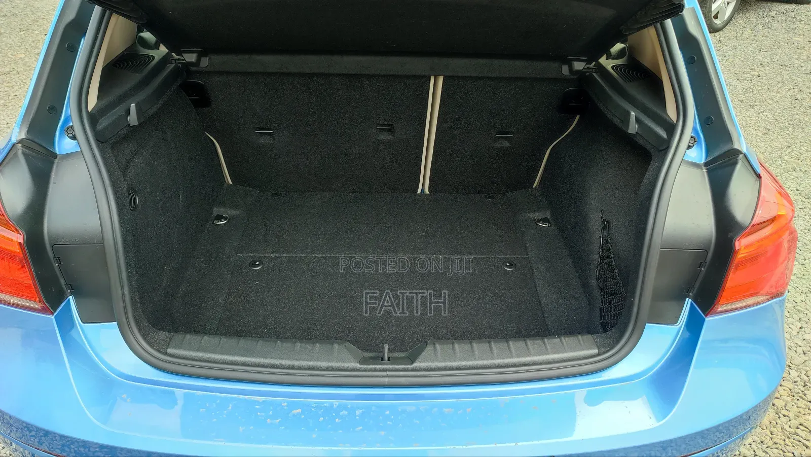 BMW 118i 2018 Blue