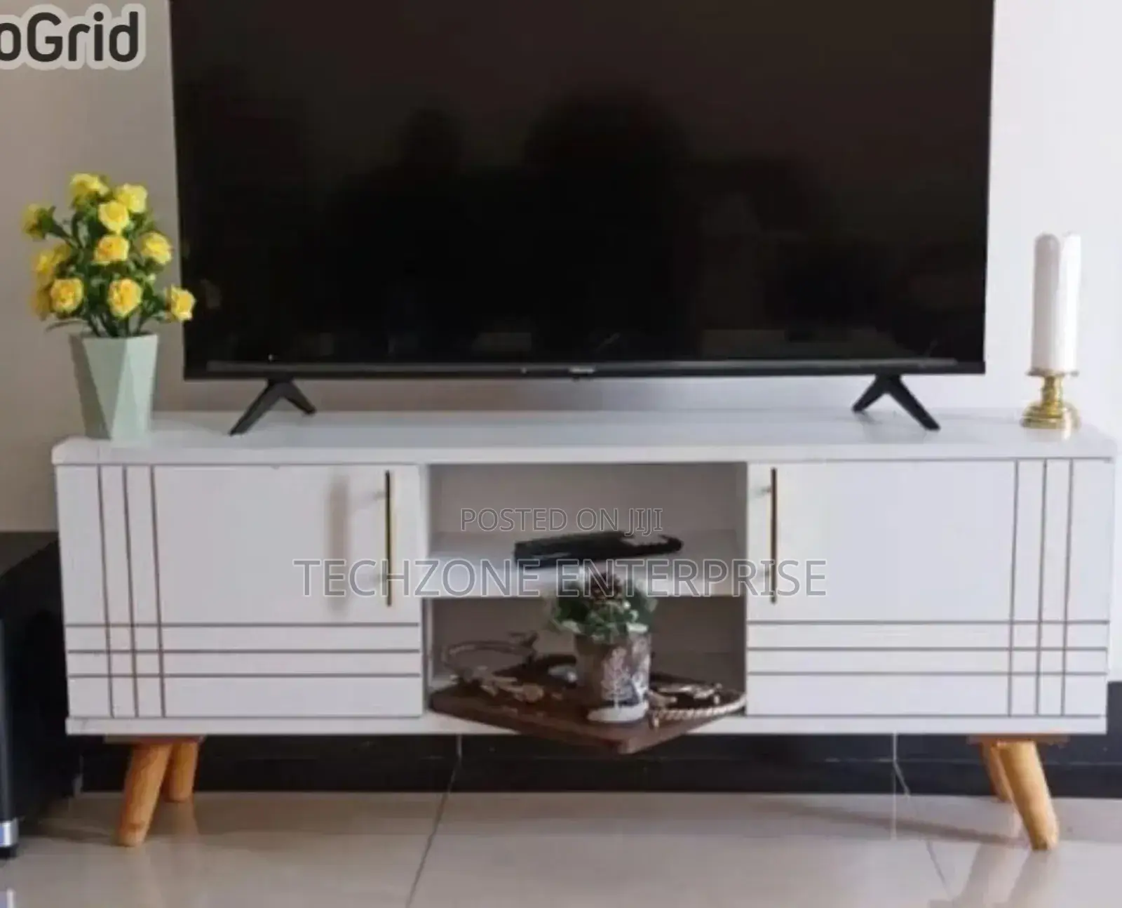 *White Sydney Modern Wooden Tv Stand 4ft ,