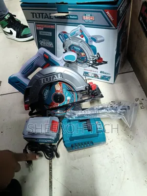 Cordless Circular Saw