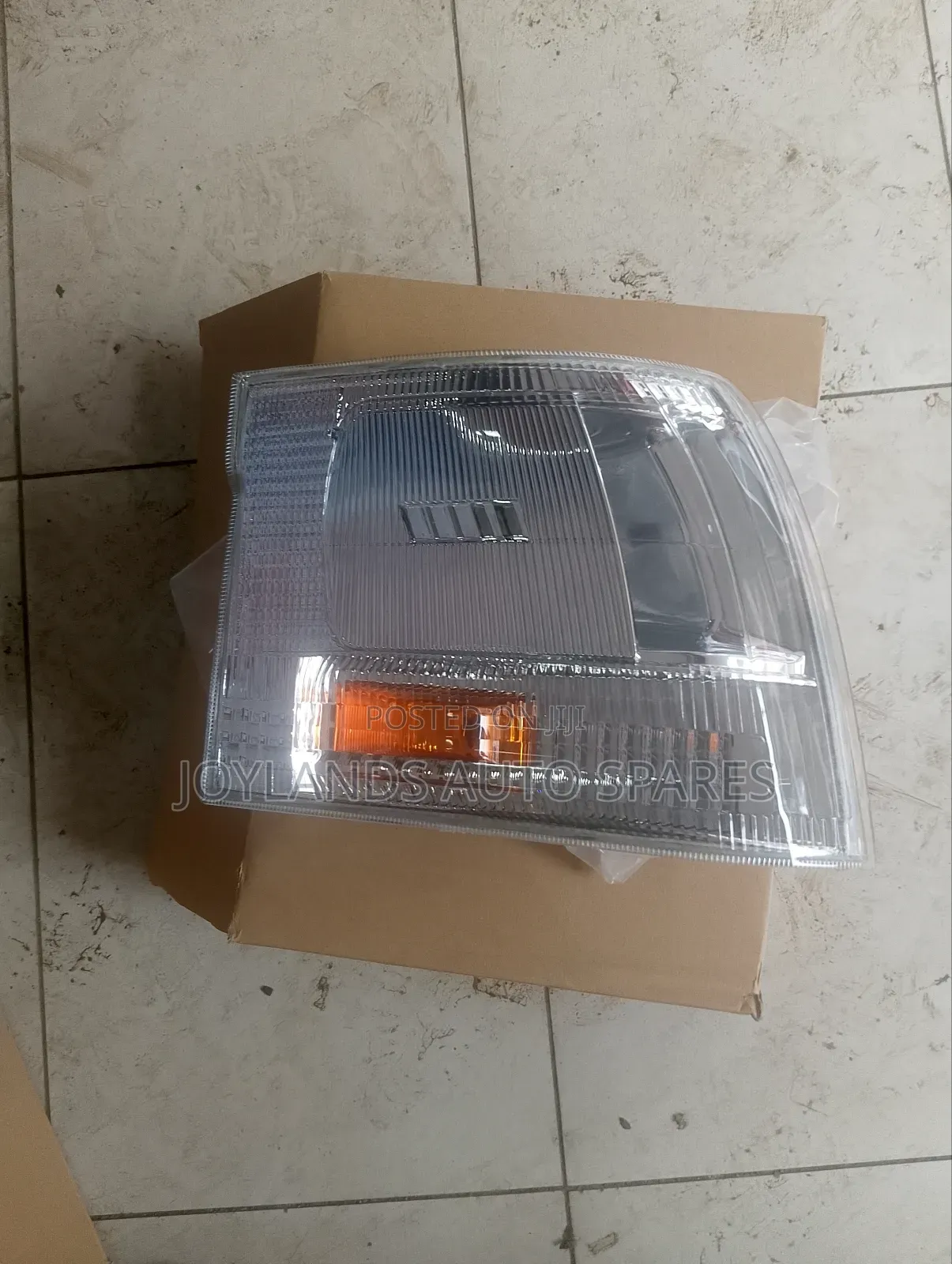 Hiace Shark Super Custom 99 Corner Lights