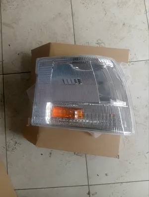 Hiace Shark Super Custom 99 Corner Lights